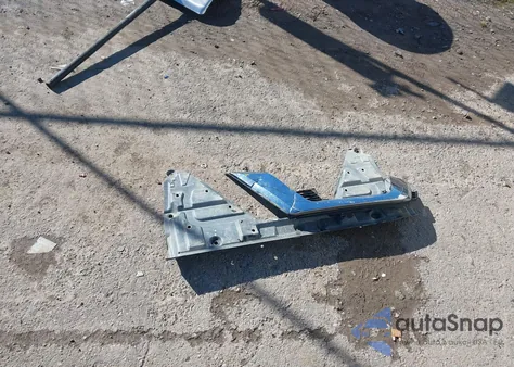 2017 Nissan Rogue Sv z USA, uszkodzony, nr VIN 5N1AT2MV0HC891510